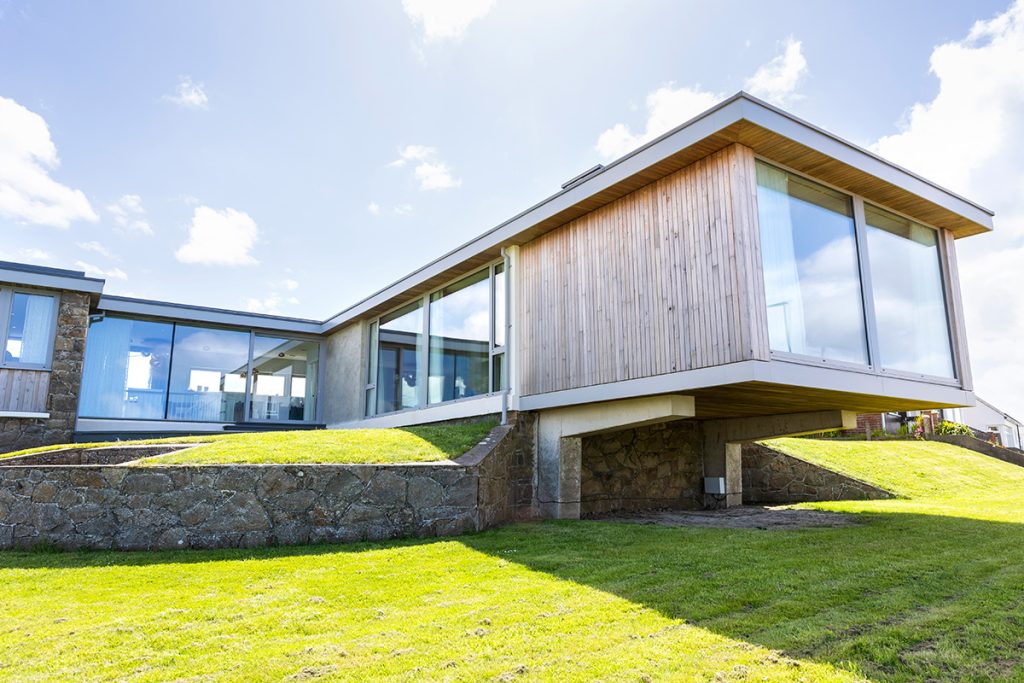 cantilever house